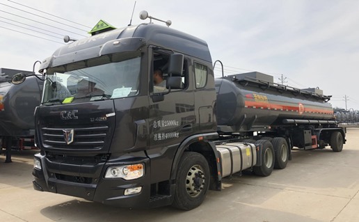 槽罐車裝什么